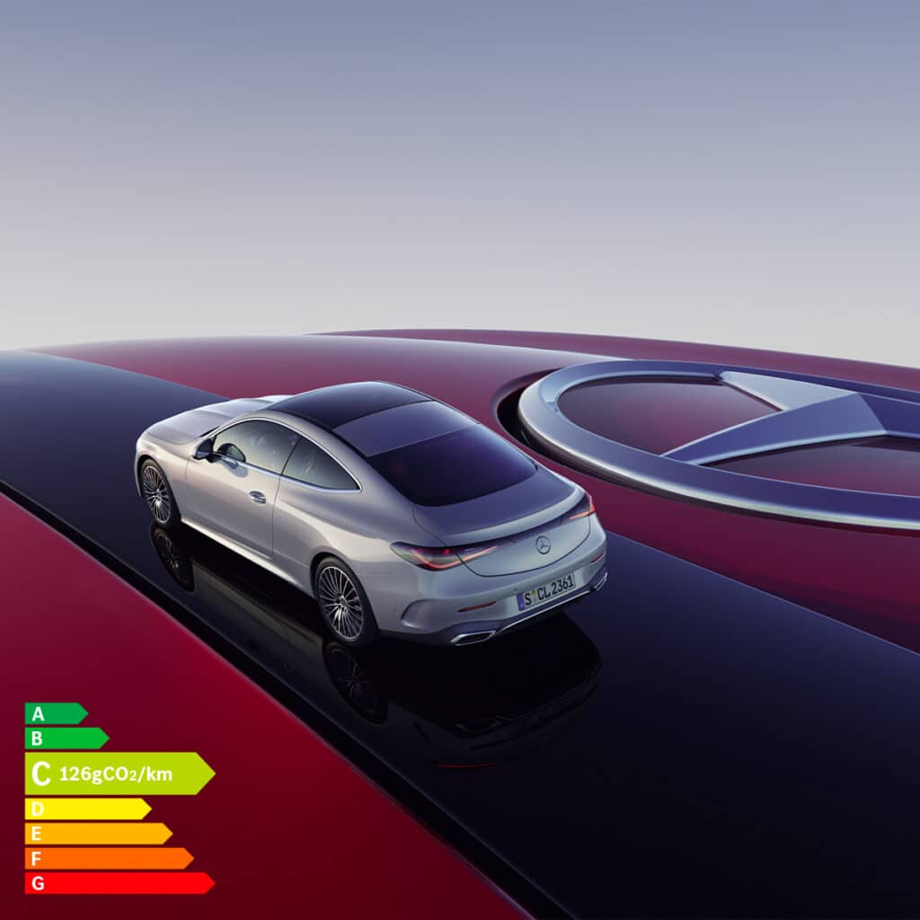 Mercedes-Benz CLE Coupé argentée avec étiquette énergétique, vue arrière