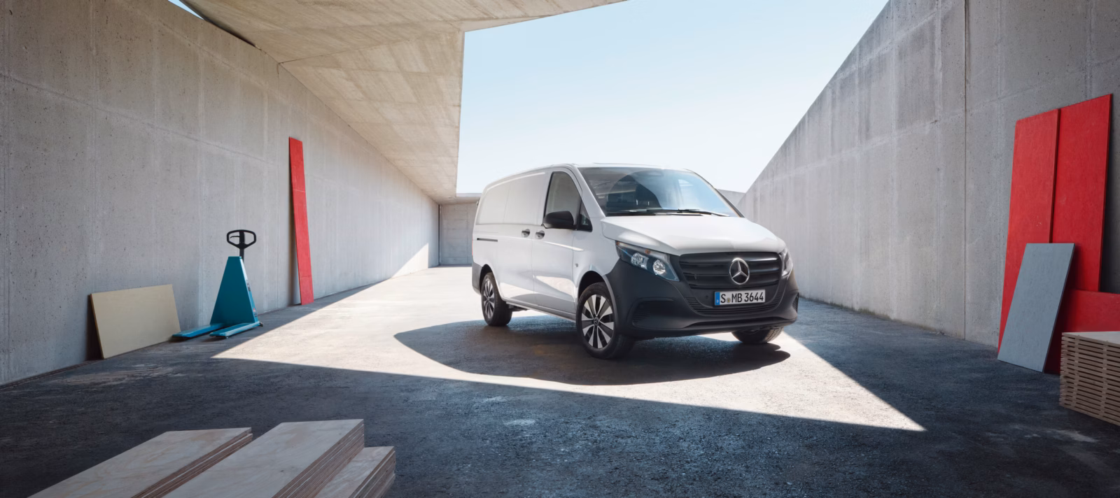 Vito Fourgon Mercedes-Benz : votre utilitaire à partir de 259€ HT/mois*
